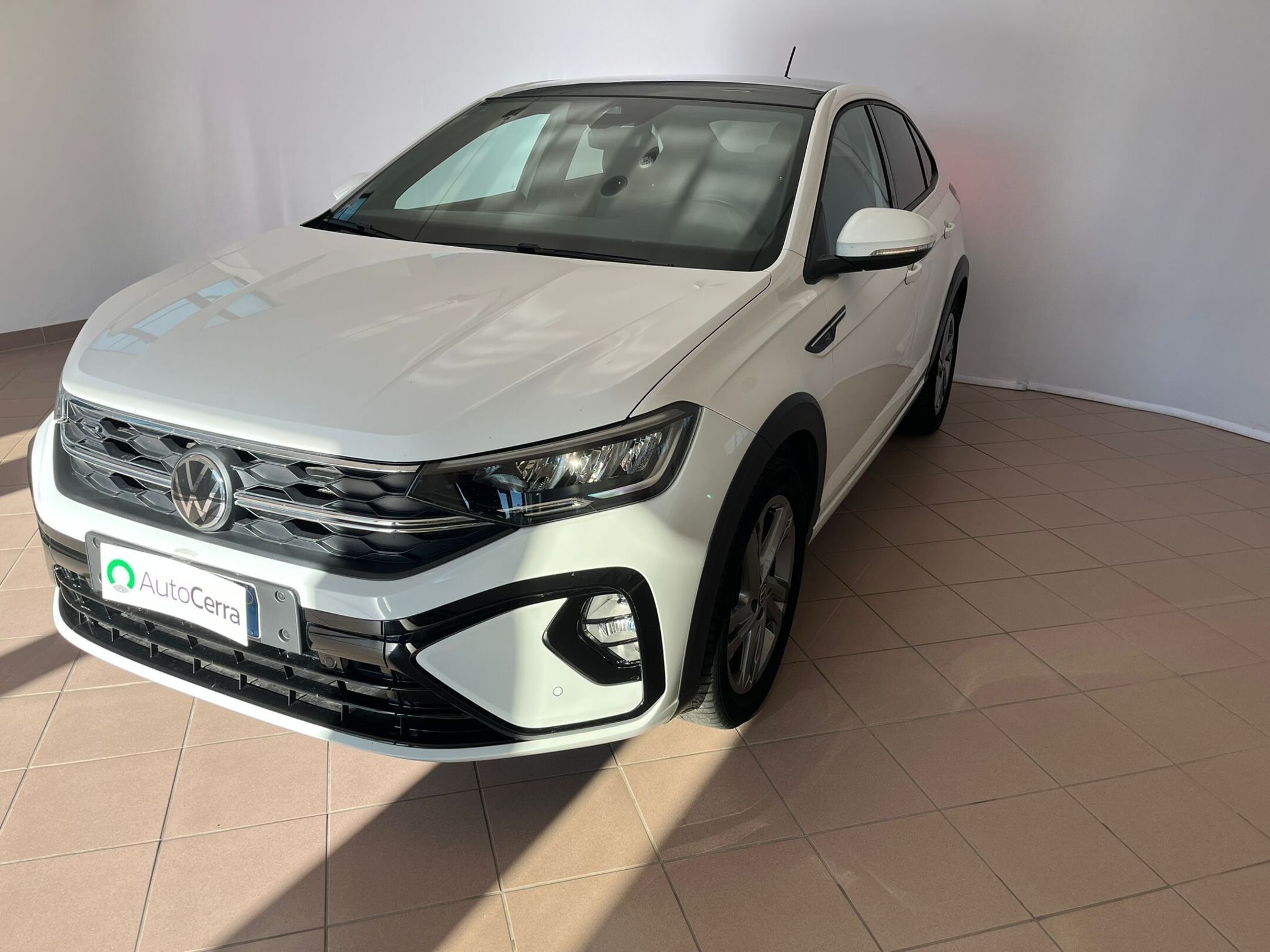 VOLKSWAGEN TAIGO SUV 1.0 TSI 81KW R-LINE DSG – 723 usata