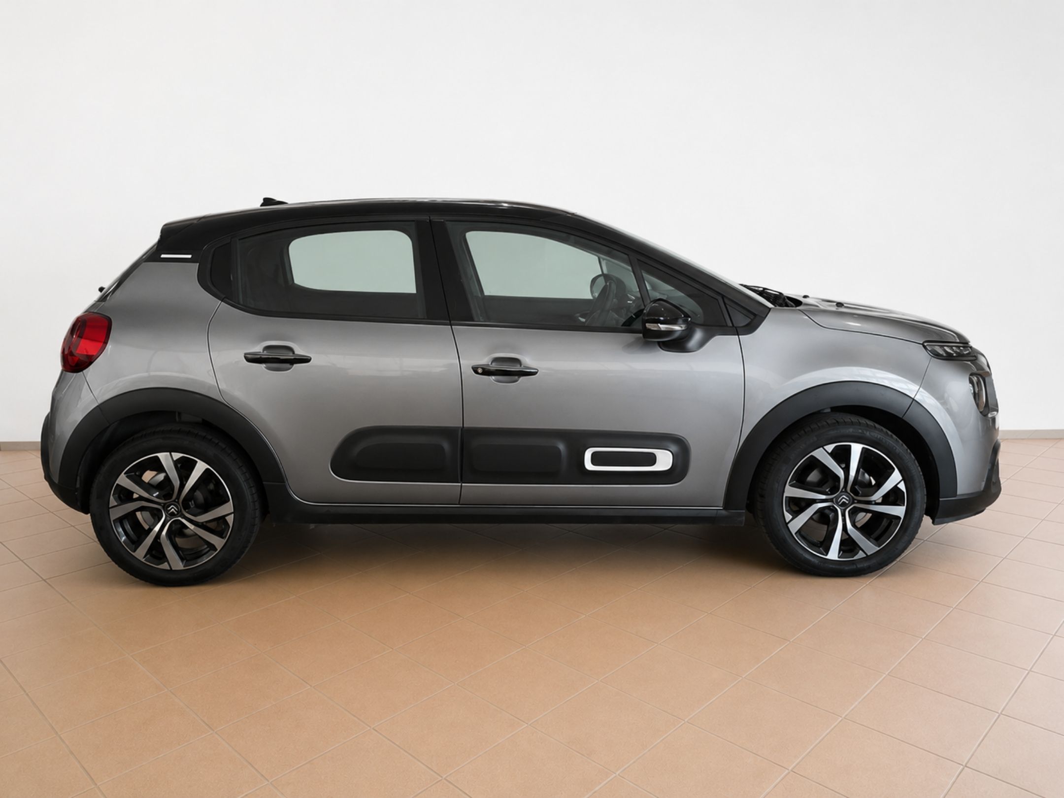 ---PROMO--- CITROEN C3 BERLINA BLUEHDI 100 SES SHINE PACK - 885 - 3 - AutoCerra - Concessionaria | Officina a Lamezia Terme —PROMO— CITROEN C3 BERLINA BLUEHDI 100 SES SHINE PACK – 885