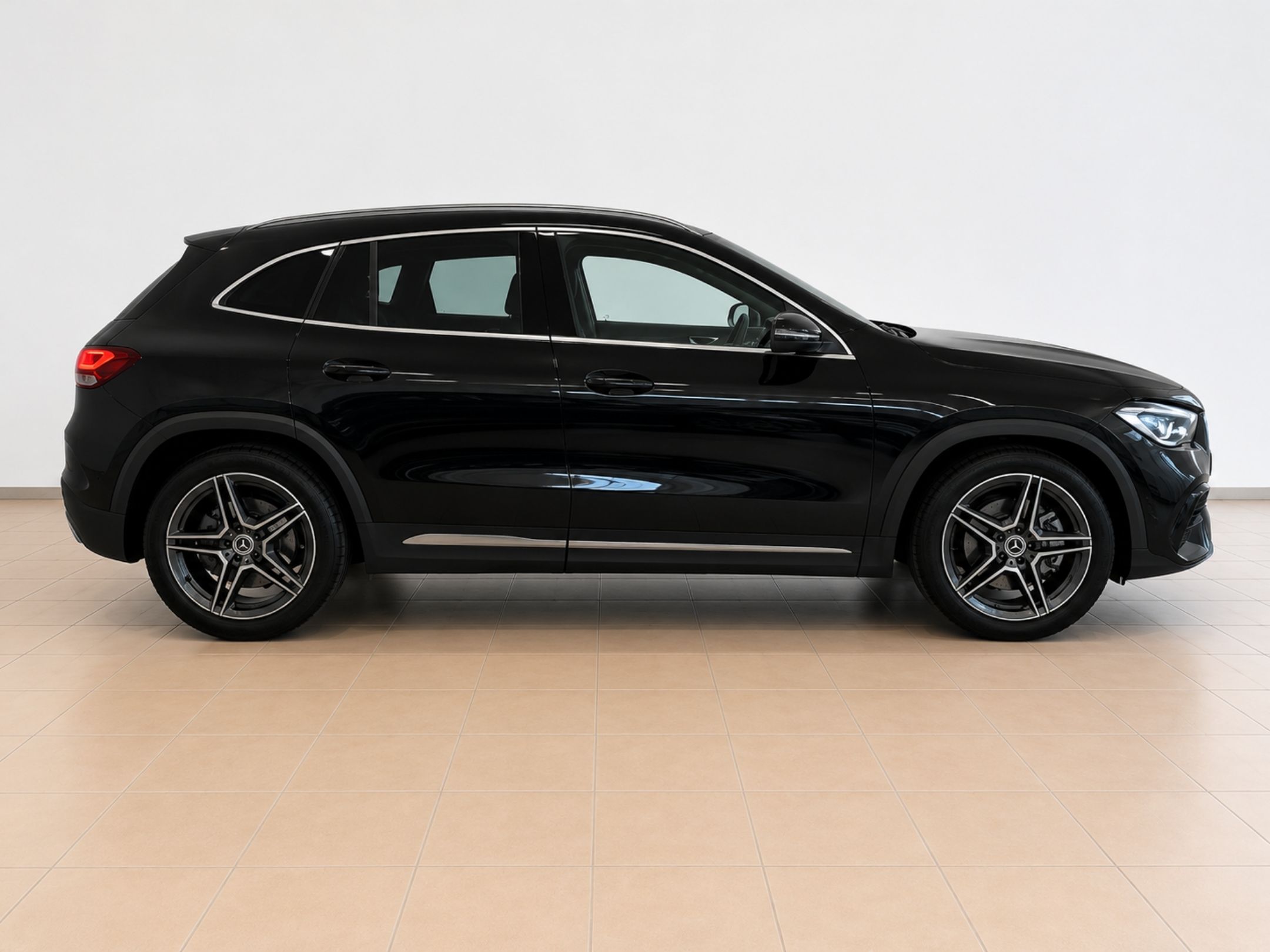 ---PROMO--- MERCEDES GLA SUV 250 AUTOMATIC EQ-POWER PREMIUM - 888 - 3 - AutoCerra - Concessionaria | Officina a Lamezia Terme —PROMO— MERCEDES GLA SUV 250 AUTOMATIC EQ-POWER PREMIUM – 888