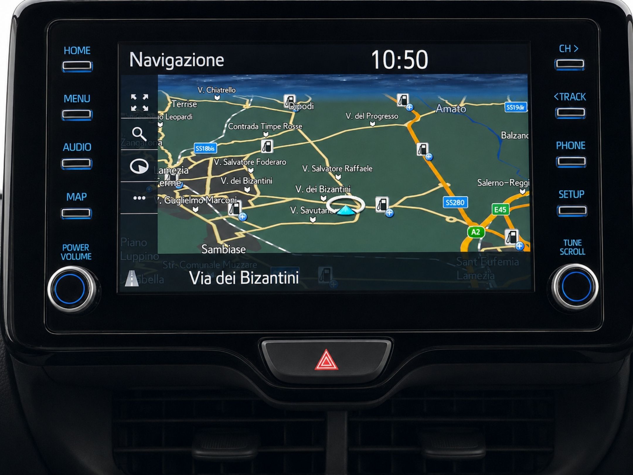 TOYOTA YARIS CROSS SUV 1.5H (116 CV) E-CVT BUSINESS - 905 - 11 - AutoCerra - Concessionaria | Officina a Lamezia Terme TOYOTA YARIS CROSS SUV 1.5H (116 CV) E-CVT BUSINESS – 905