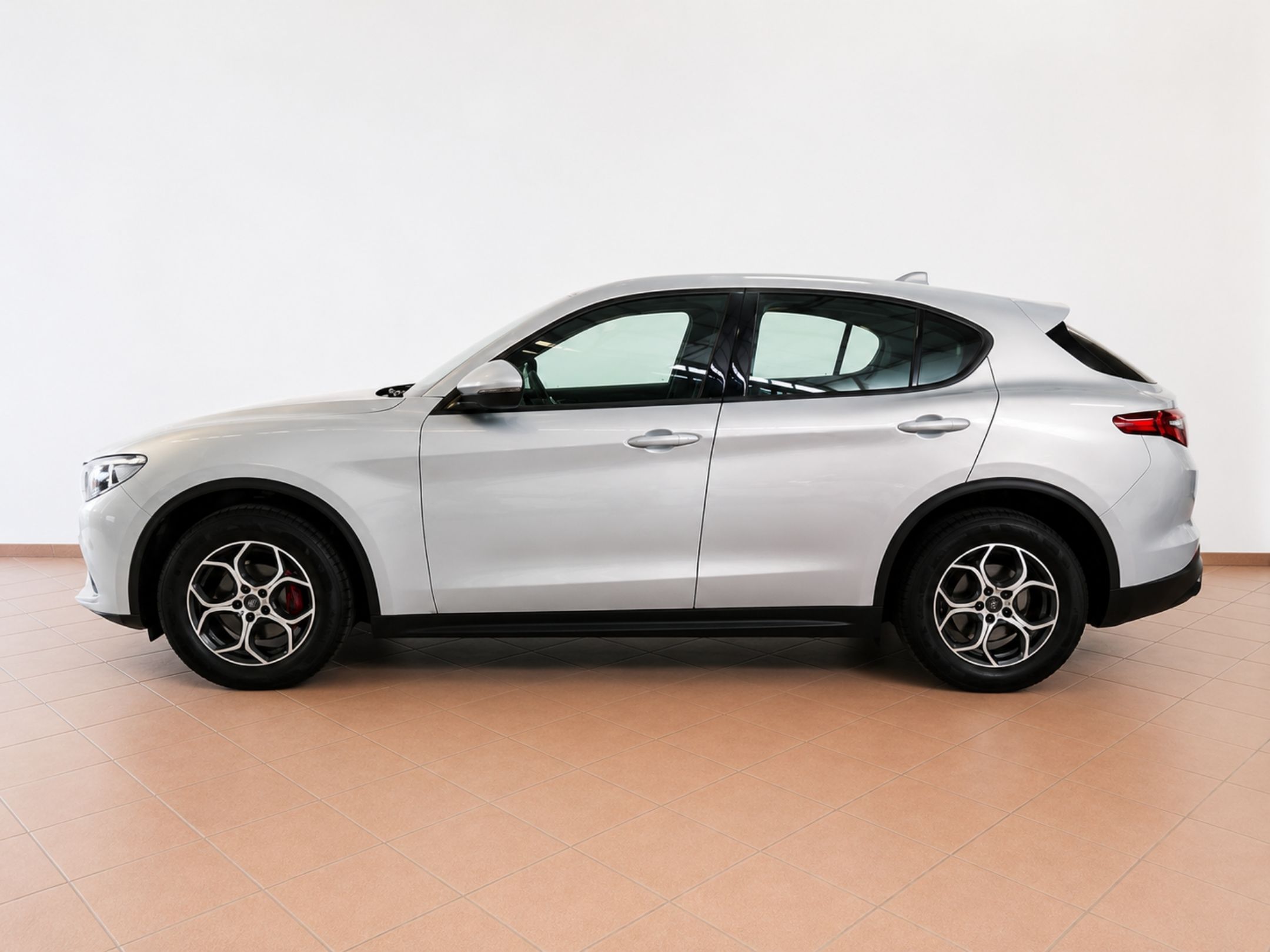ALFAROMEO STELVIO SUV 2.2 TD 190 CV SUPER BUSINESS AT8 Q4 - 896 - 1 - AutoCerra - Concessionaria | Officina a Lamezia Terme ALFAROMEO STELVIO SUV 2.2 TD 190 CV SUPER BUSINESS AT8 Q4 – 896