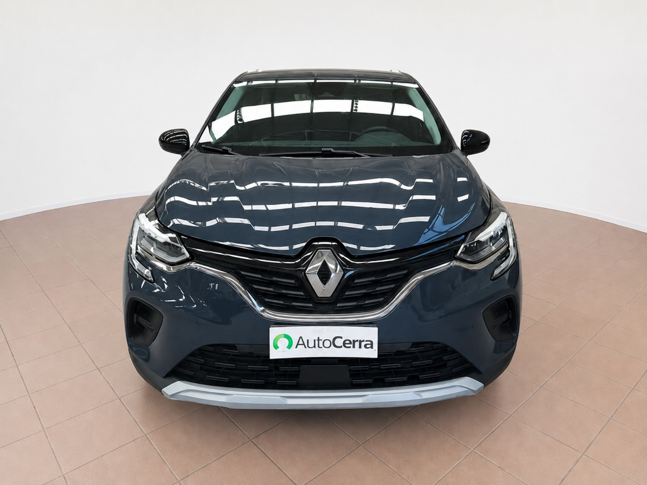 RENAULT CAPTUR SUV 1.6 E-TECH HEV 105KW EQUILIBRE AUTO - 915 - 2 - AutoCerra - Concessionaria | Officina a Lamezia Terme RENAULT CAPTUR SUV 1.6 E-TECH HEV 105KW EQUILIBRE AUTO – 915