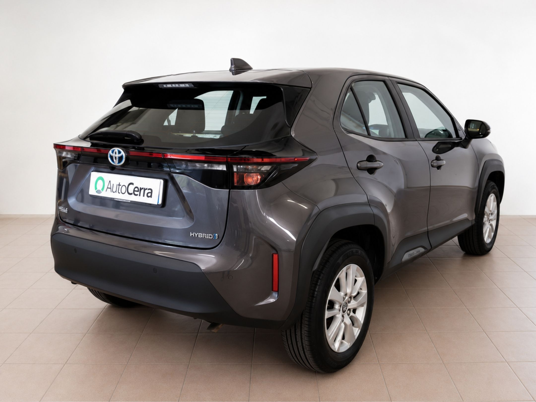TOYOTA YARIS CROSS SUV 1.5H (116 CV) E-CVT BUSINESS - 905 - 4 - AutoCerra - Concessionaria | Officina a Lamezia Terme TOYOTA YARIS CROSS SUV 1.5H (116 CV) E-CVT BUSINESS – 905