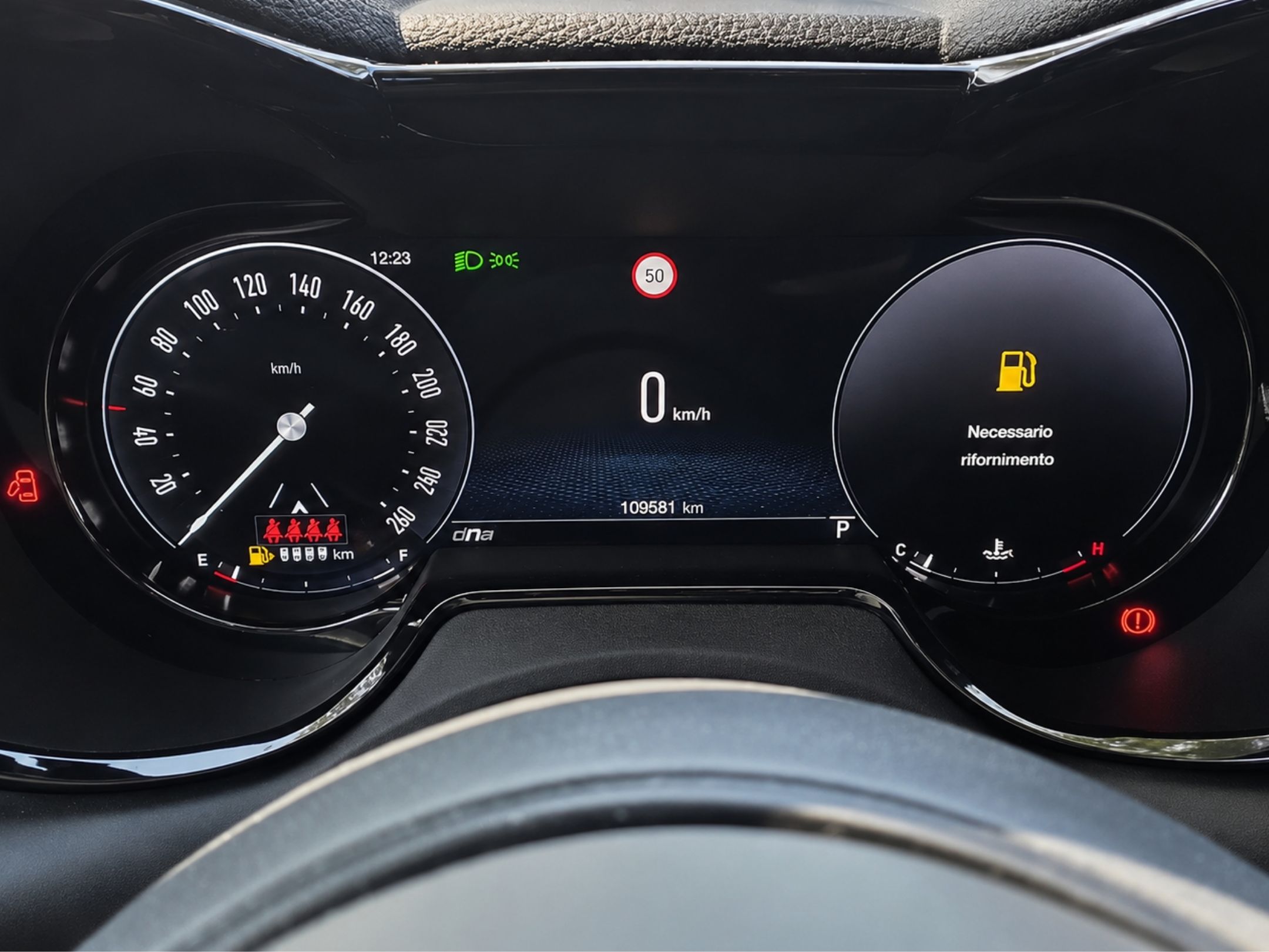---IN ARRIVO--- ALFAROMEO TONALE SUV 1.6 DIESEL 130CV TCT6 SPRINT - 901 - 5 - AutoCerra - Concessionaria | Officina a Lamezia Terme —IN ARRIVO— ALFAROMEO TONALE SUV 1.6 DIESEL 130CV TCT6 SPRINT – 901