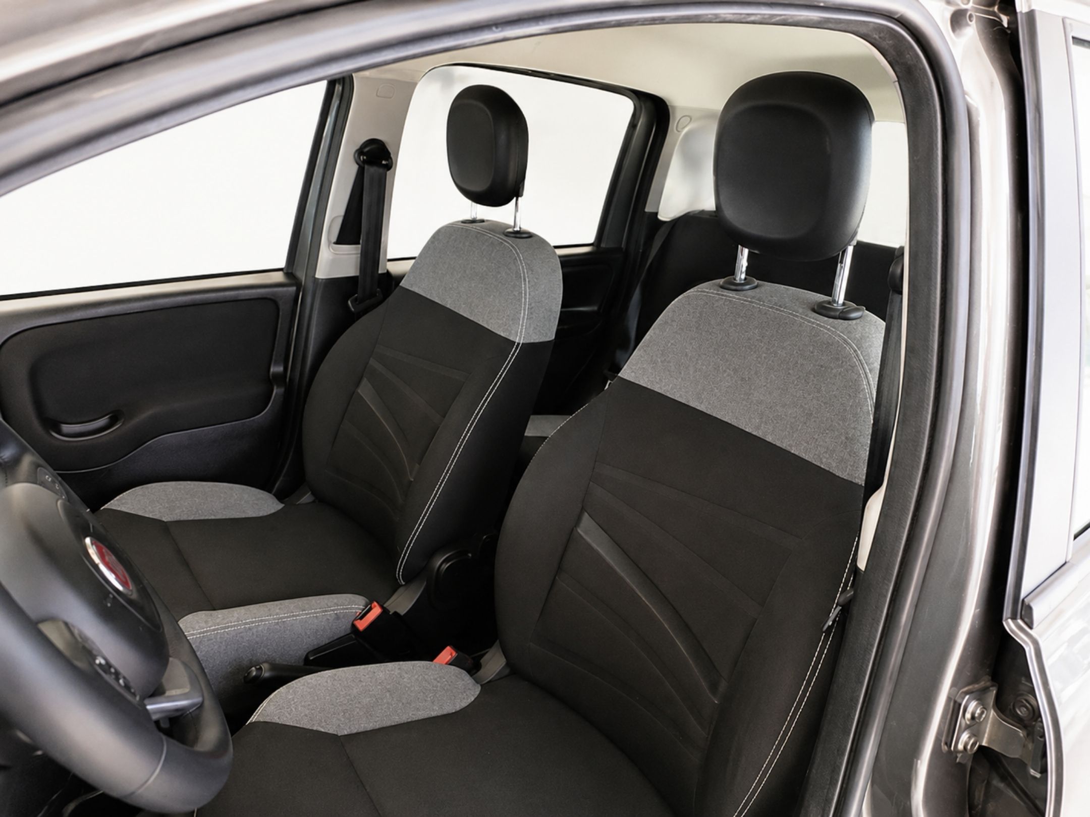 FIAT PANDA BERLINA 1.0 70CV SES HYBRID CITY LIFE - 911 - 6 - AutoCerra - Concessionaria | Officina a Lamezia Terme FIAT PANDA BERLINA 1.0 70CV SES HYBRID CITY LIFE – 911