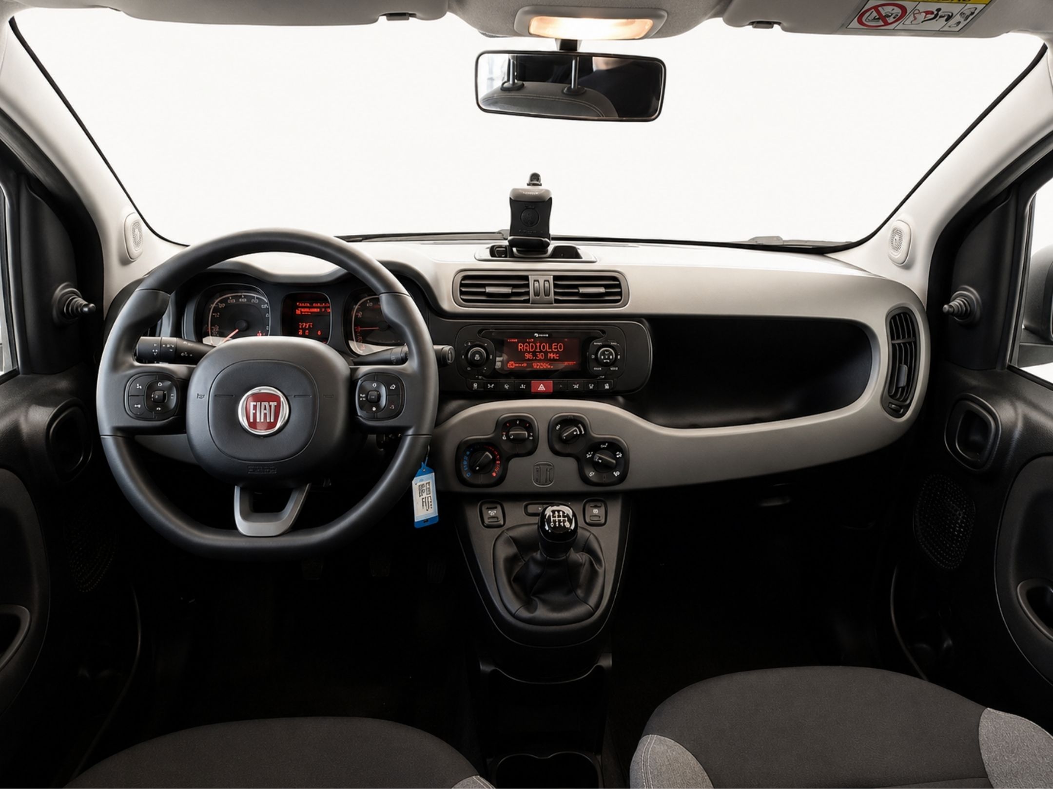 FIAT PANDA BERLINA 1.0 70CV SES HYBRID CITY LIFE - 911 - 8 - AutoCerra - Concessionaria | Officina a Lamezia Terme FIAT PANDA BERLINA 1.0 70CV SES HYBRID CITY LIFE – 911
