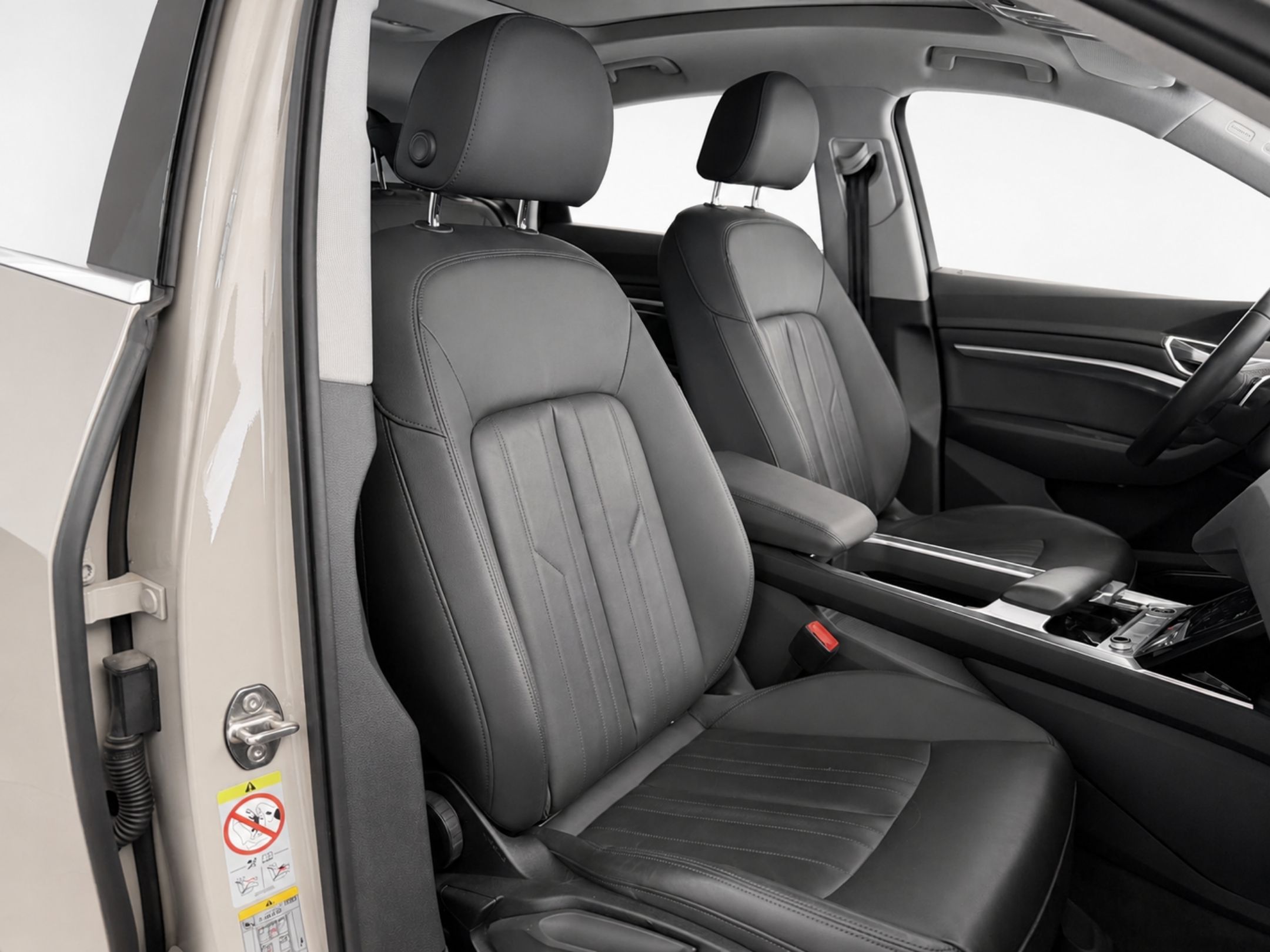 AUDI E-TRON SPORTBACK SUV 50 QUATTRO BUSINESS - 930 - 9 - AutoCerra - Concessionaria | Officina a Lamezia Terme AUDI E-TRON SPORTBACK SUV 50 QUATTRO BUSINESS – 930