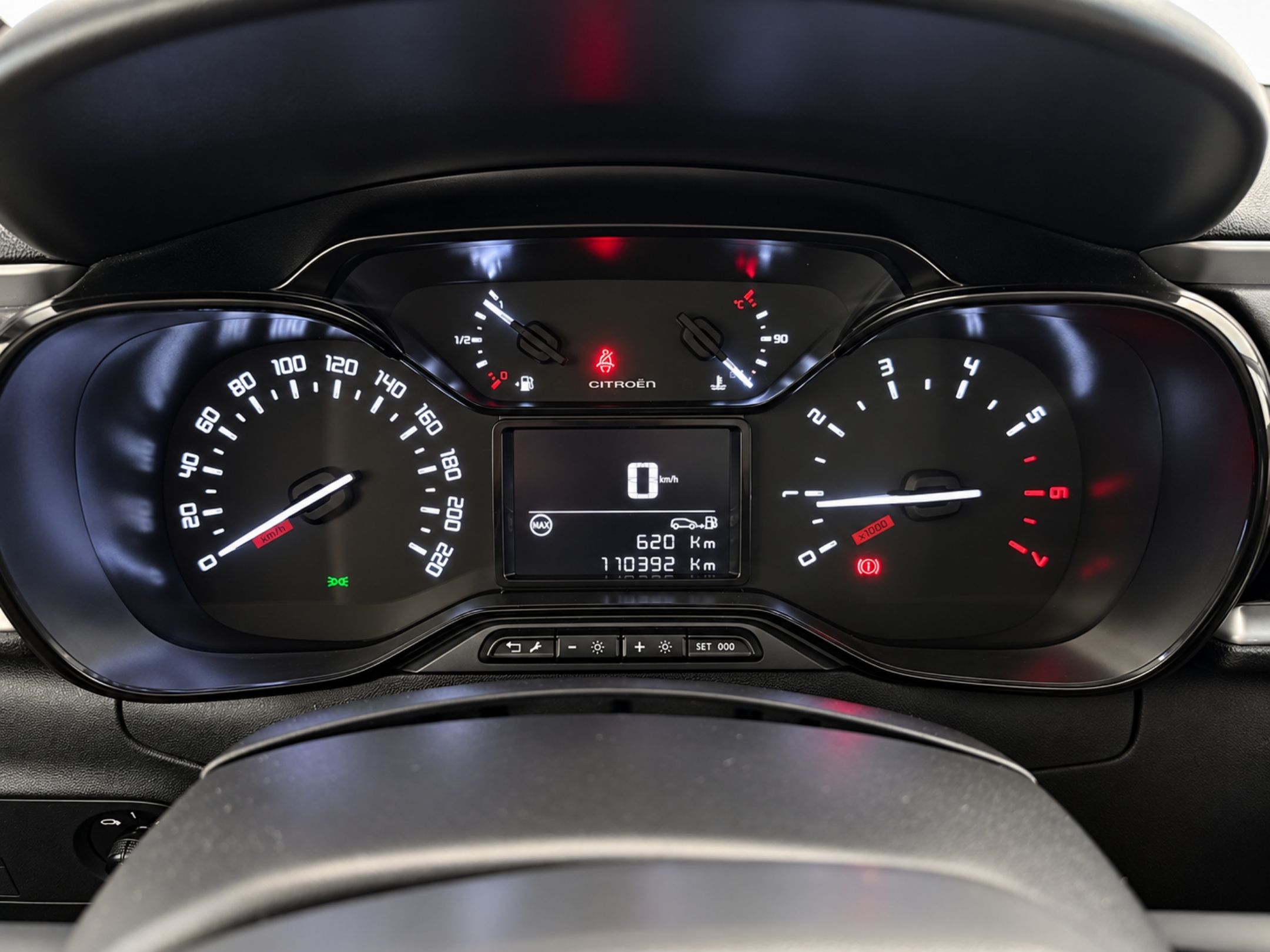 👉MENO MILLE👈 CITROEN C3 BERLINA BLUEHDI 100 SES FEEL PACK - 933 - 5 - AutoCerra - Concessionaria | Officina a Lamezia Terme 👉MENO MILLE👈 CITROEN C3 BERLINA BLUEHDI 100 SES FEEL PACK – 933
