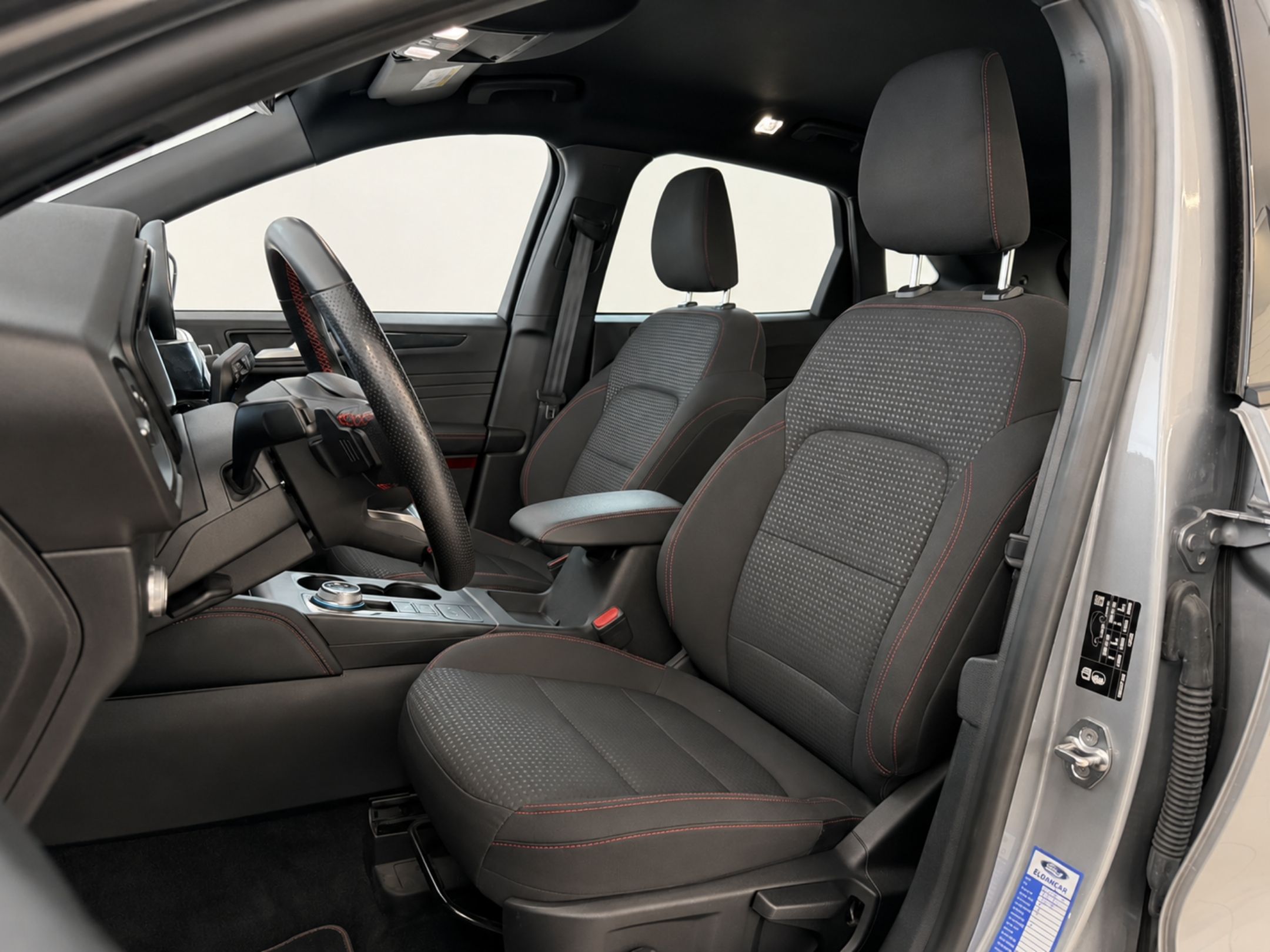 👉MENO MILLE👈 FORD KUGA SUV 1.5 ECOBLUE 120CV 2WD ST-LINE AUTO - 934 - 6 - AutoCerra - Concessionaria | Officina a Lamezia Terme 👉MENO MILLE👈 FORD KUGA SUV 1.5 ECOBLUE 120CV 2WD ST-LINE AUTO – 934
