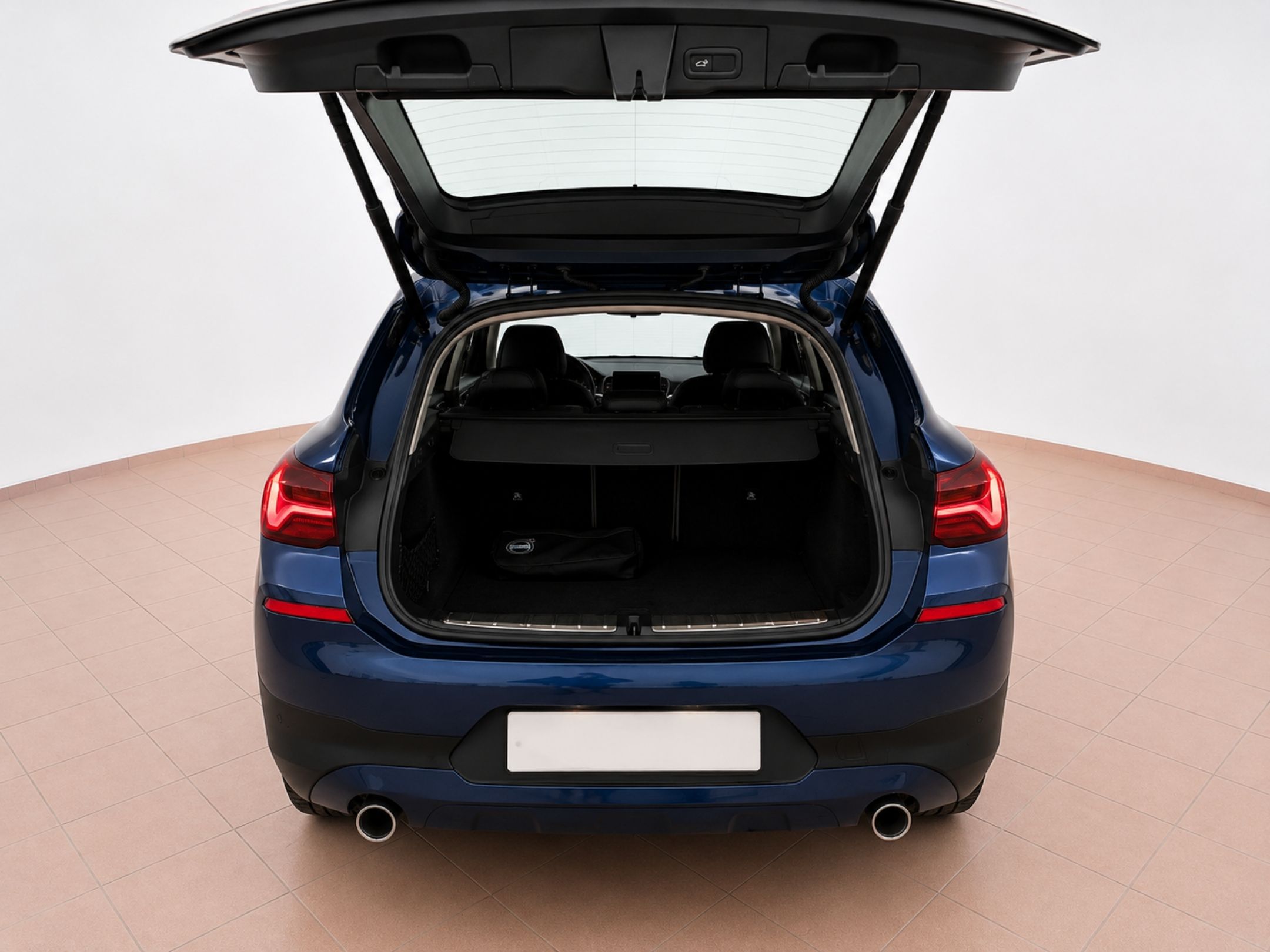 ---IN ARRIVO--- BMW X2 SUV SDRIVE 18D - 932 - 7 - AutoCerra - Concessionaria | Officina a Lamezia Terme —IN ARRIVO— BMW X2 SUV SDRIVE 18D – 932