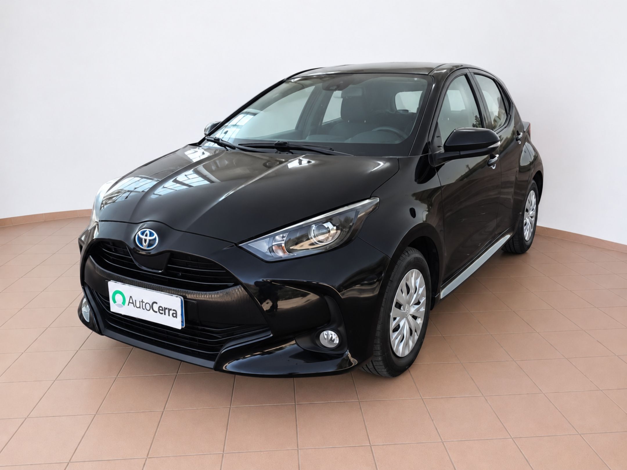 —IN ARRIVO— TOYOTA YARIS BERLINA HYBRID BUSINESS MY21 – 942
