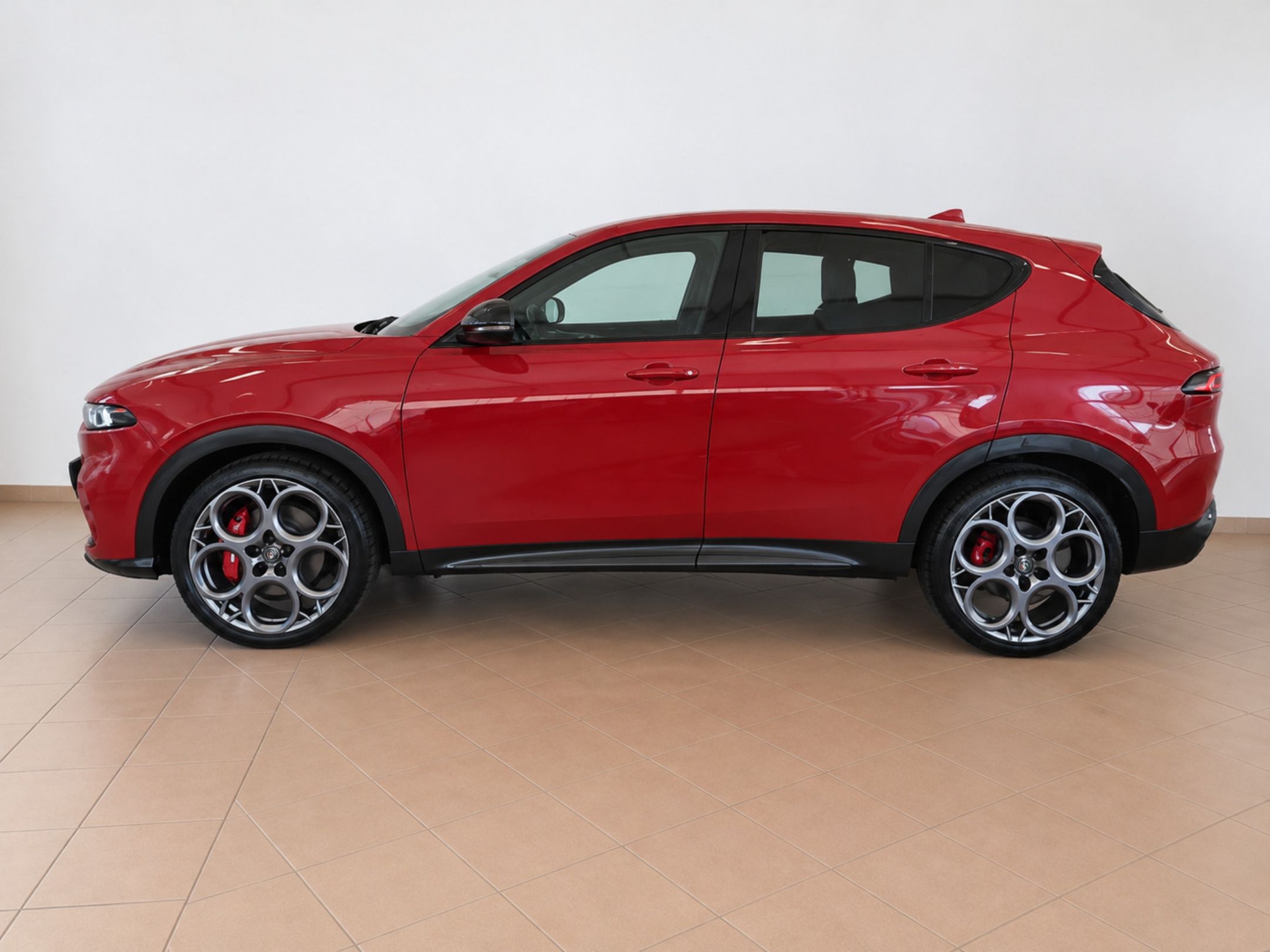 ---IN ARRIVO--- ALFAROMEO TONALE SUV 1.5 130CV HYBRID DDCT7 SPECIALE - 956 - 1 - AutoCerra - Concessionaria | Officina a Lamezia Terme —IN ARRIVO— ALFAROMEO TONALE SUV 1.5 130CV HYBRID DDCT7 SPECIALE – 956