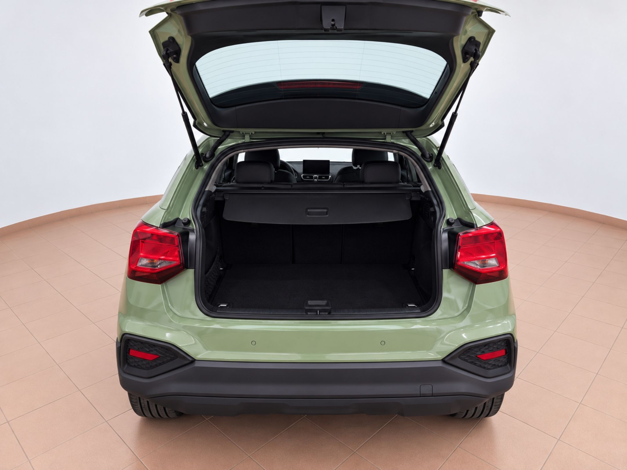 ---IN ARRIVO--- AUDI Q2 SUV 2.0 30 TDI BUSINESS S TRONIC - 955 - 6 - AutoCerra - Concessionaria | Officina a Lamezia Terme —IN ARRIVO— AUDI Q2 SUV 2.0 30 TDI BUSINESS S TRONIC – 955